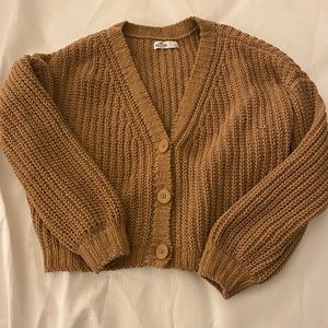 Hollister cropped cardigan
